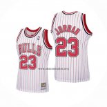 Camiseta Chicago Bulls Michael Jordan NO 23 Reload Hardwood Classics Blanco